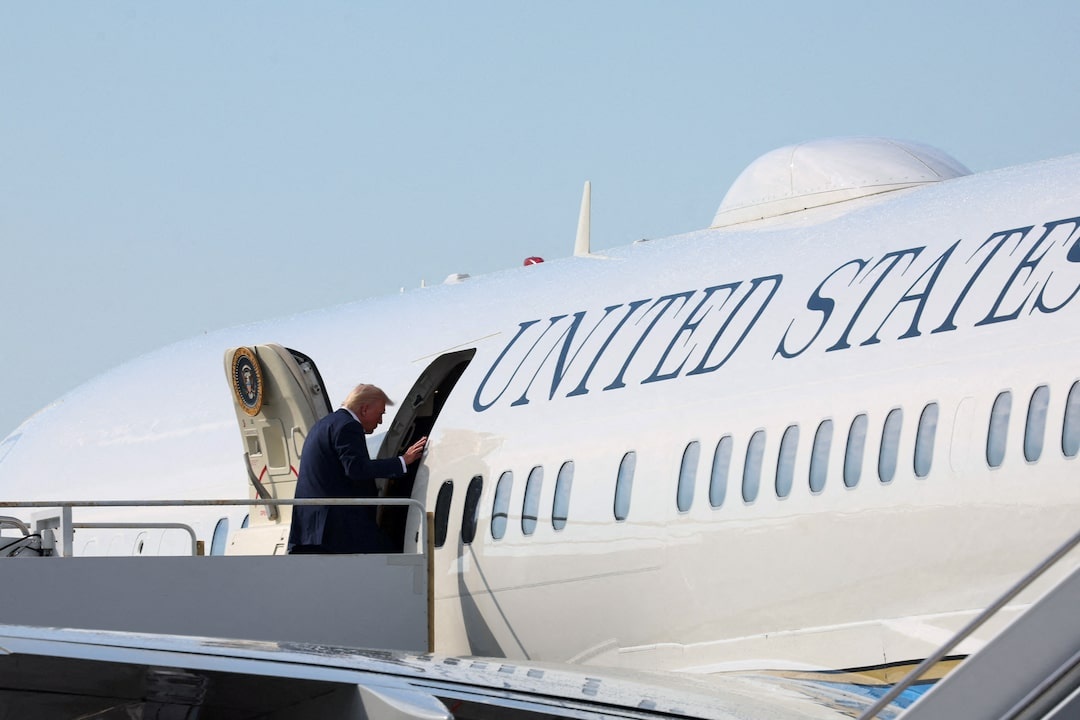 Trump’tan gizli uçuş açıklaması: “Benim uçağım daha büyük risk altındaydı”